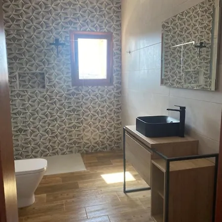 Rosa De La Laguna Villa Lajares