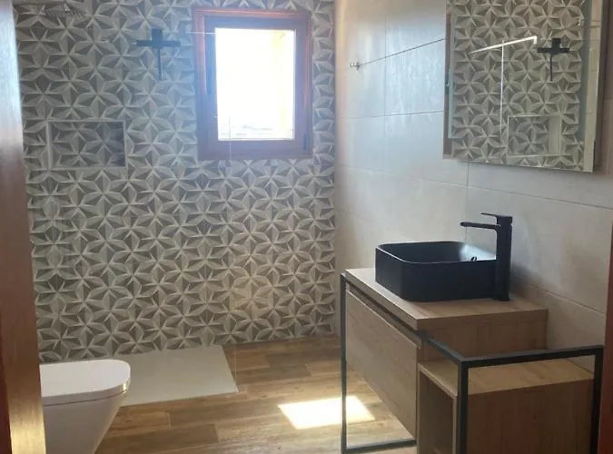 Rosa De La Laguna Villa Lajares