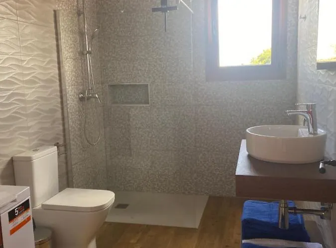 Rosa De La Laguna Villa *