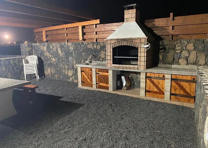 Rosa De La Laguna Lajares