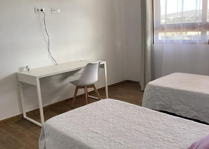 Rosa De La Laguna Lajares