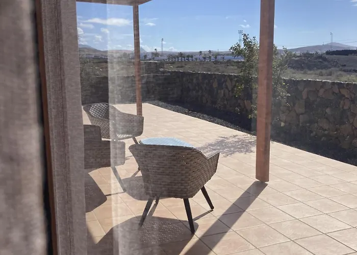 Rosa De La Laguna Villa Lajares