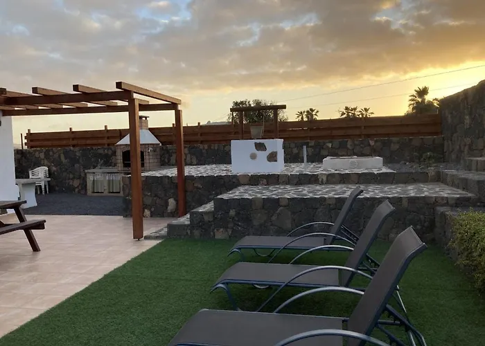 Rosa De La Laguna * Lajares