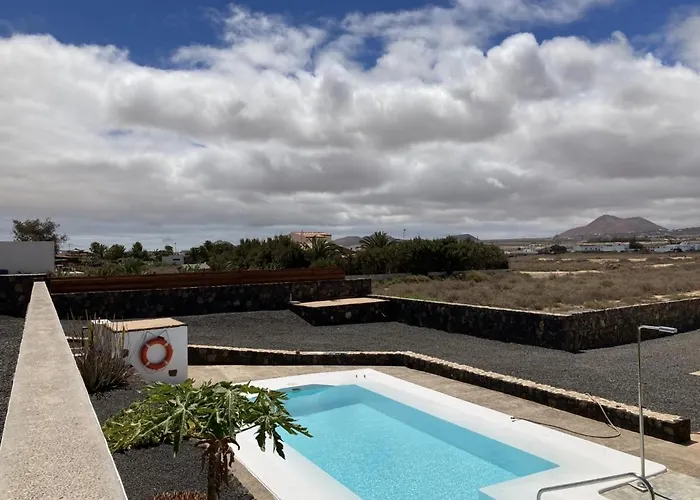 Rosa De La Laguna * Lajares