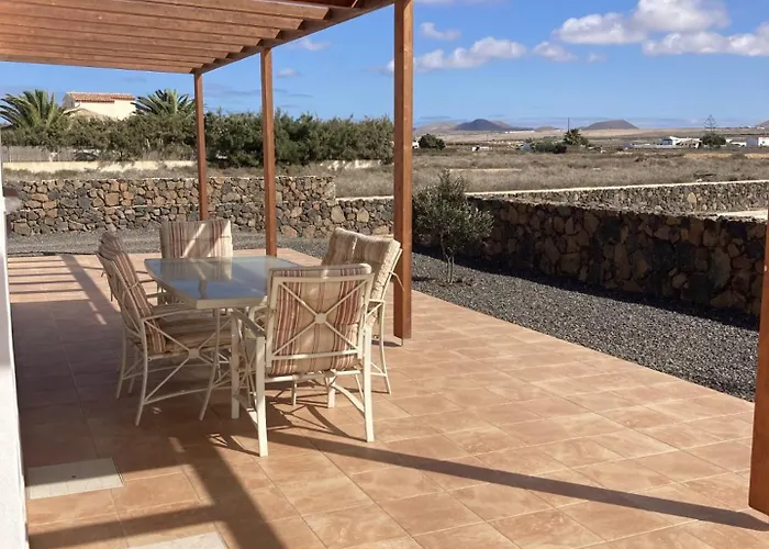 Rosa De La Laguna Lajares